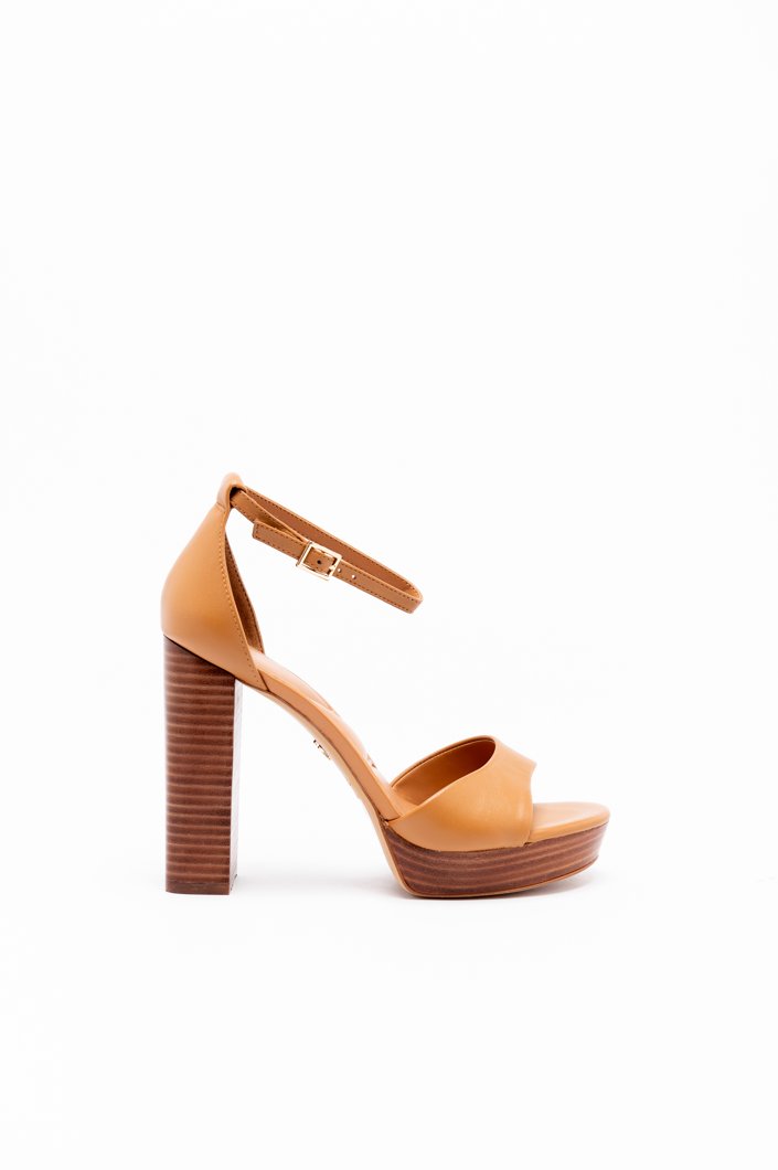SANDALS - LIGHT BROWN