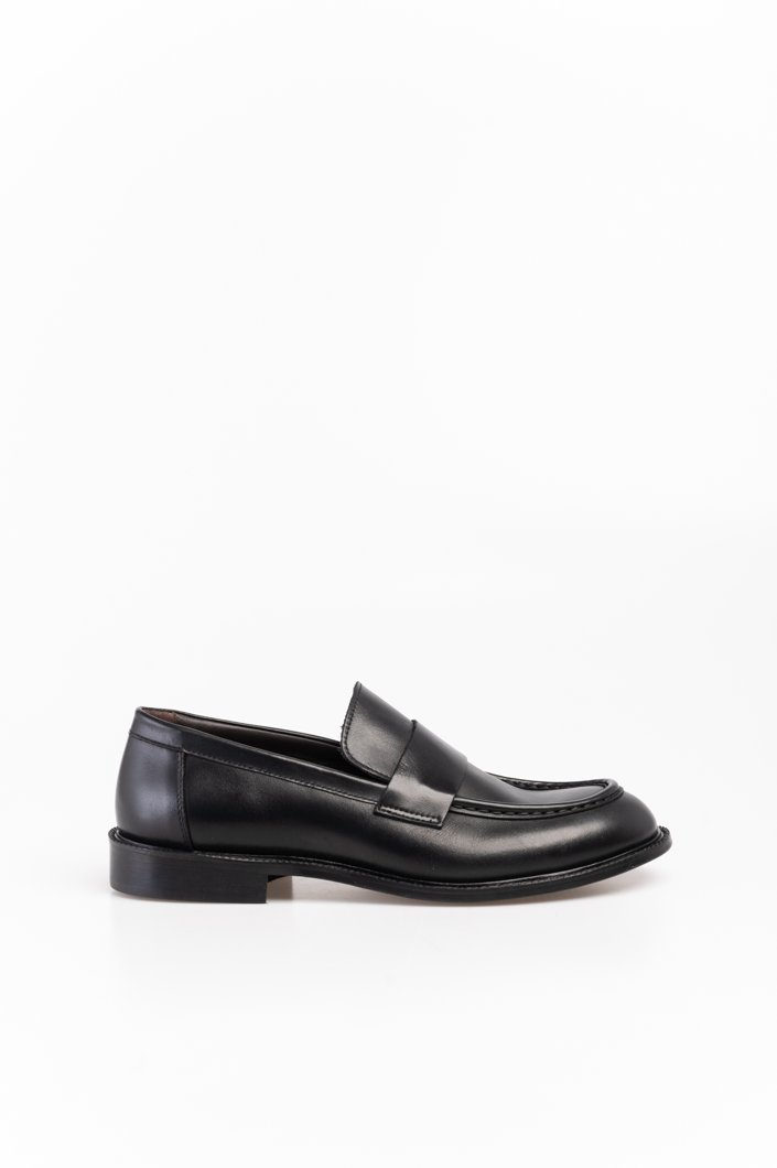LOAFERS - BLACK