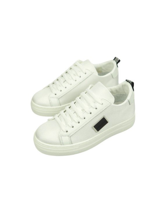 SNEAKERS - WHITE