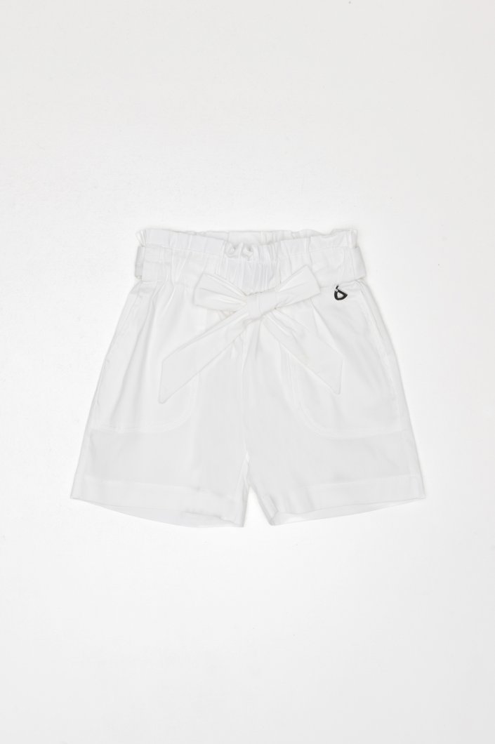 SHORTS - WHITE WOOL