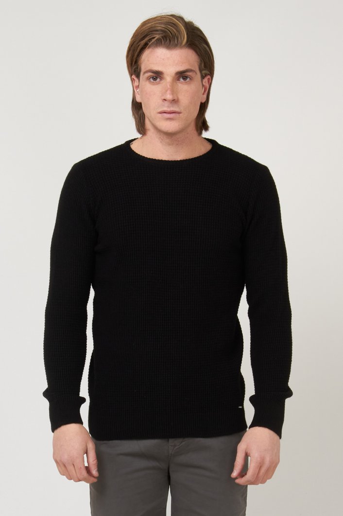 JUMPER - BLACK