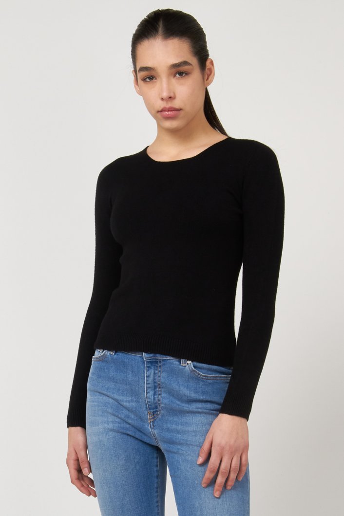 SWEATER - BLACK