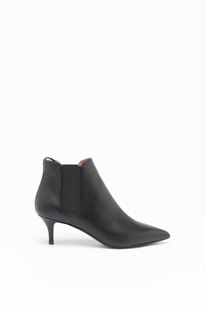 ANKLE BOOTS - BLACK