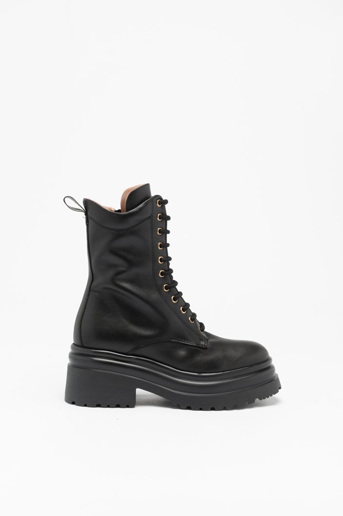 BOOTS - BLACK