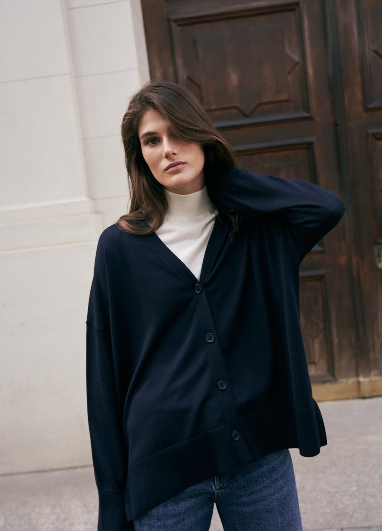 CARDIGAN - NAVY BLUE