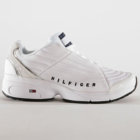 SNEAKERS - WHITE