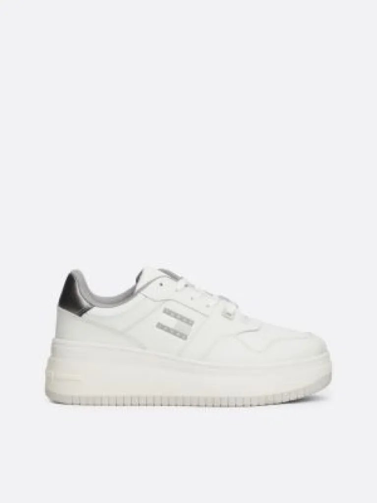 SNEAKERS - WHITE