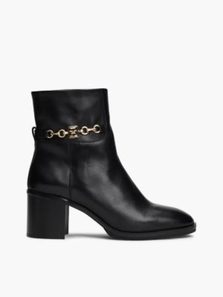 ANKLE BOOTS - BLACK